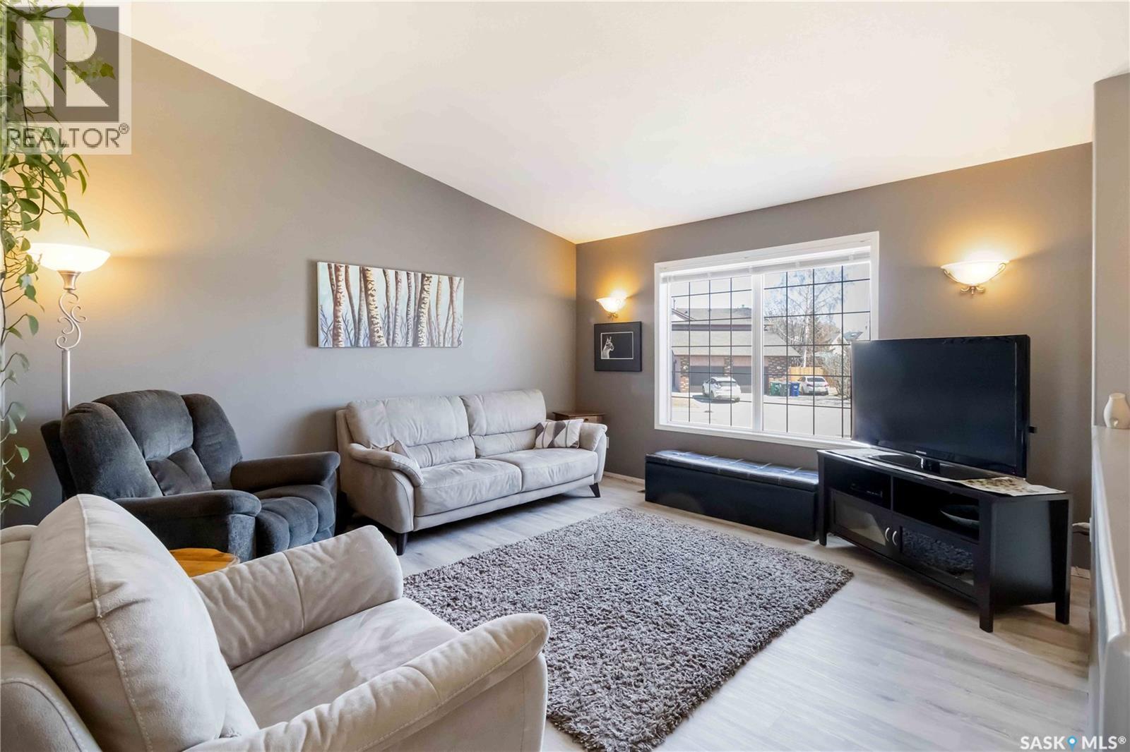 343 Coben Crescent, Saskatoon, Saskatchewan  S7S 1B5 - Photo 4 - SK033416