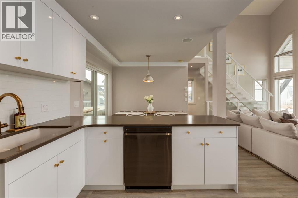 406 Cottageclub Cove, Rural Rocky View County, Alberta  T4C 1B1 - Photo 19 - A2297871