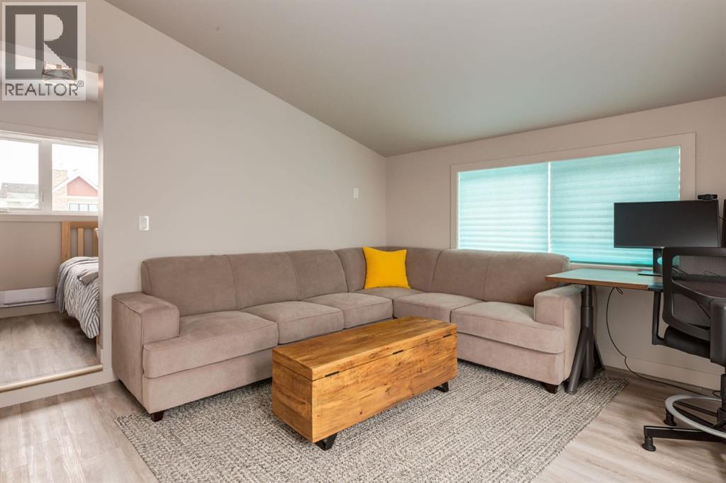 406 Cottageclub Cove, Rural Rocky View County, Alberta  T4C 1B1 - Photo 38 - A2297871