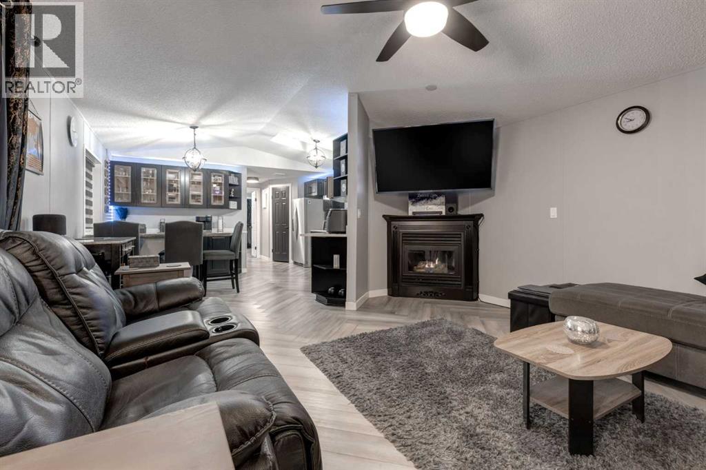 52, 900 Ross Street, Crossfield, Alberta  T0M 0S0 - Photo 9 - A2301693