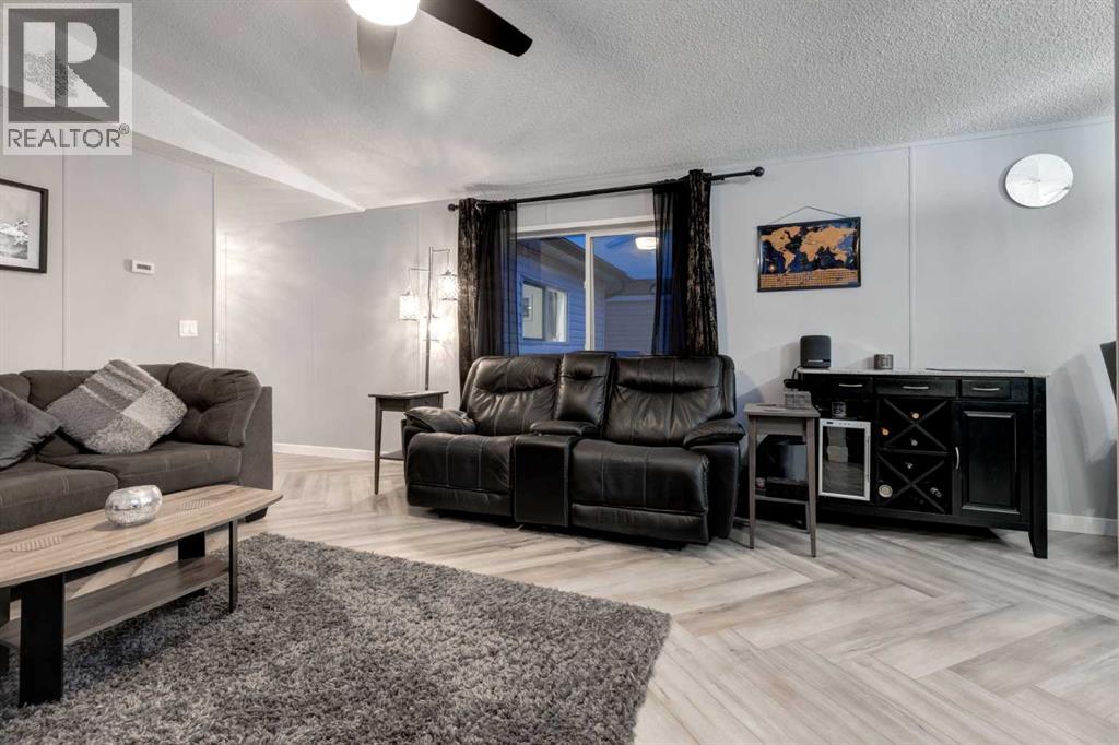 52, 900 Ross Street, Crossfield, Alberta  T0M 0S0 - Photo 10 - A2301693