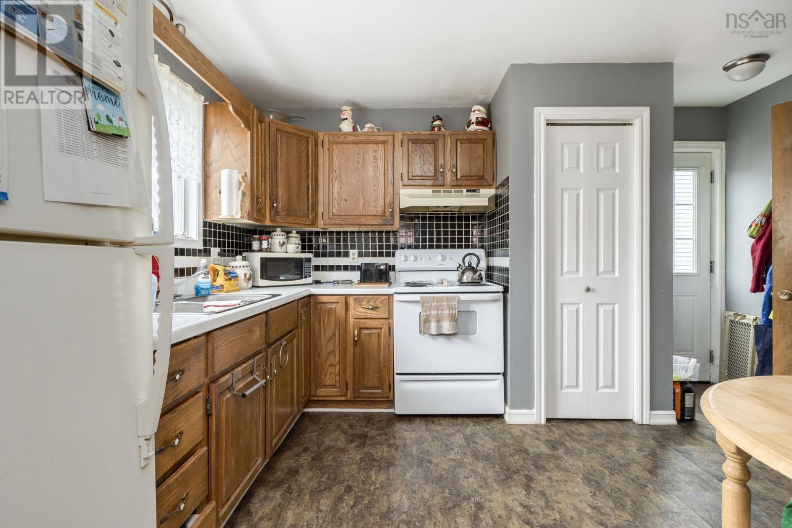 13 Mountain Maple Drive, Timberlea, Nova Scotia  B3T 1G7 - Photo 6 - 202608081