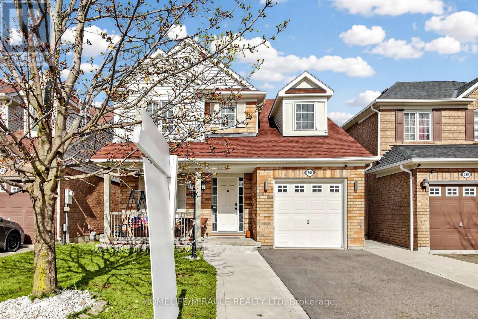 361 Brisdale Drive NW, Brampton, Ontario  L7A 3M6 - Photo 2 - W13017258