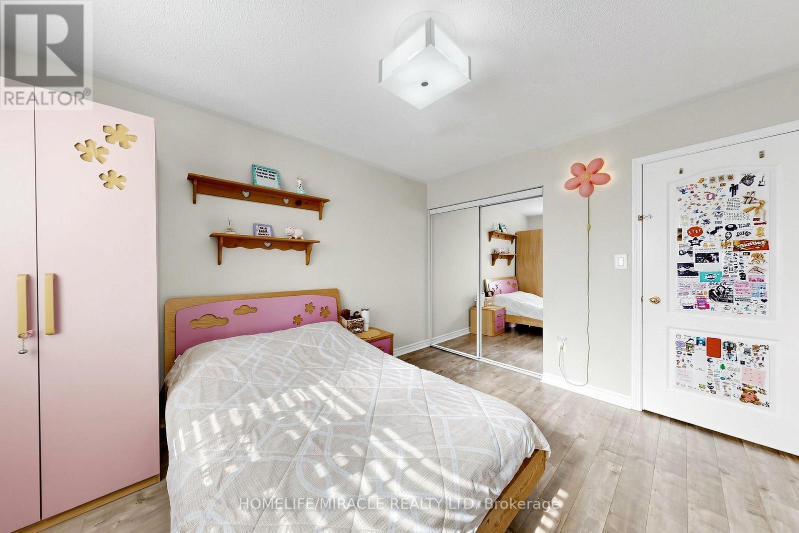 361 Brisdale Drive NW, Brampton, Ontario  L7A 3M6 - Photo 28 - W13017258