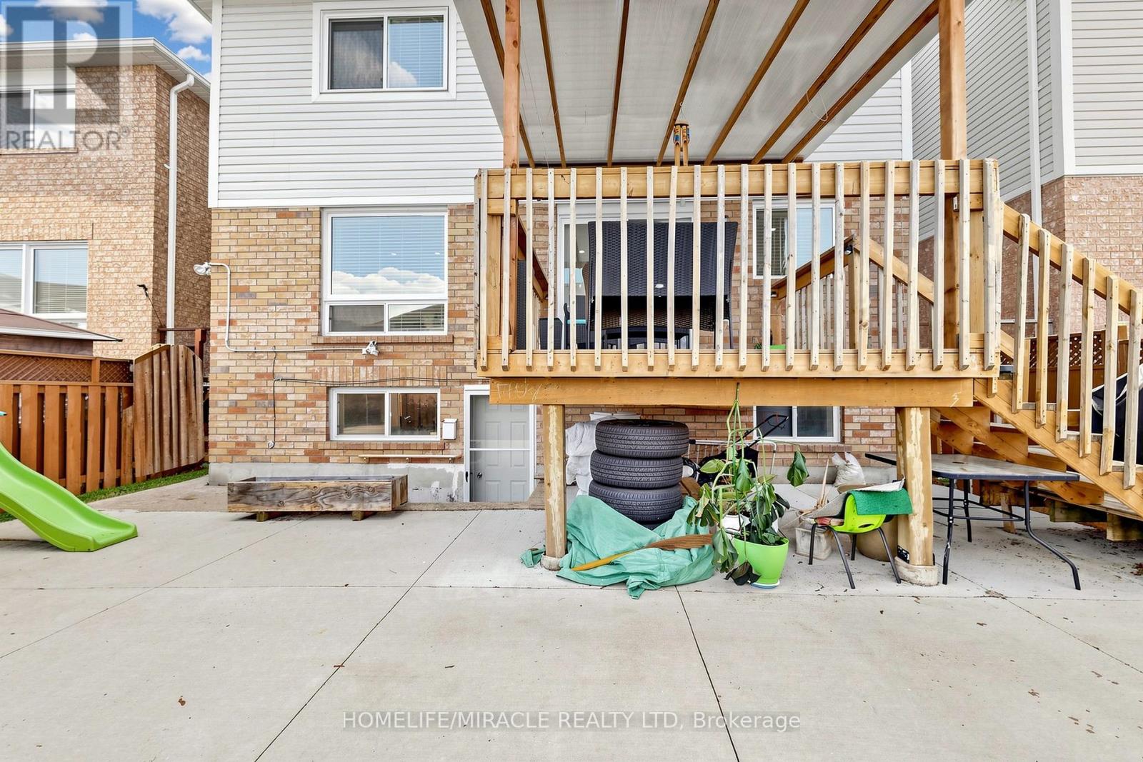 361 Brisdale Drive NW, Brampton, Ontario  L7A 3M6 - Photo 48 - W13017258