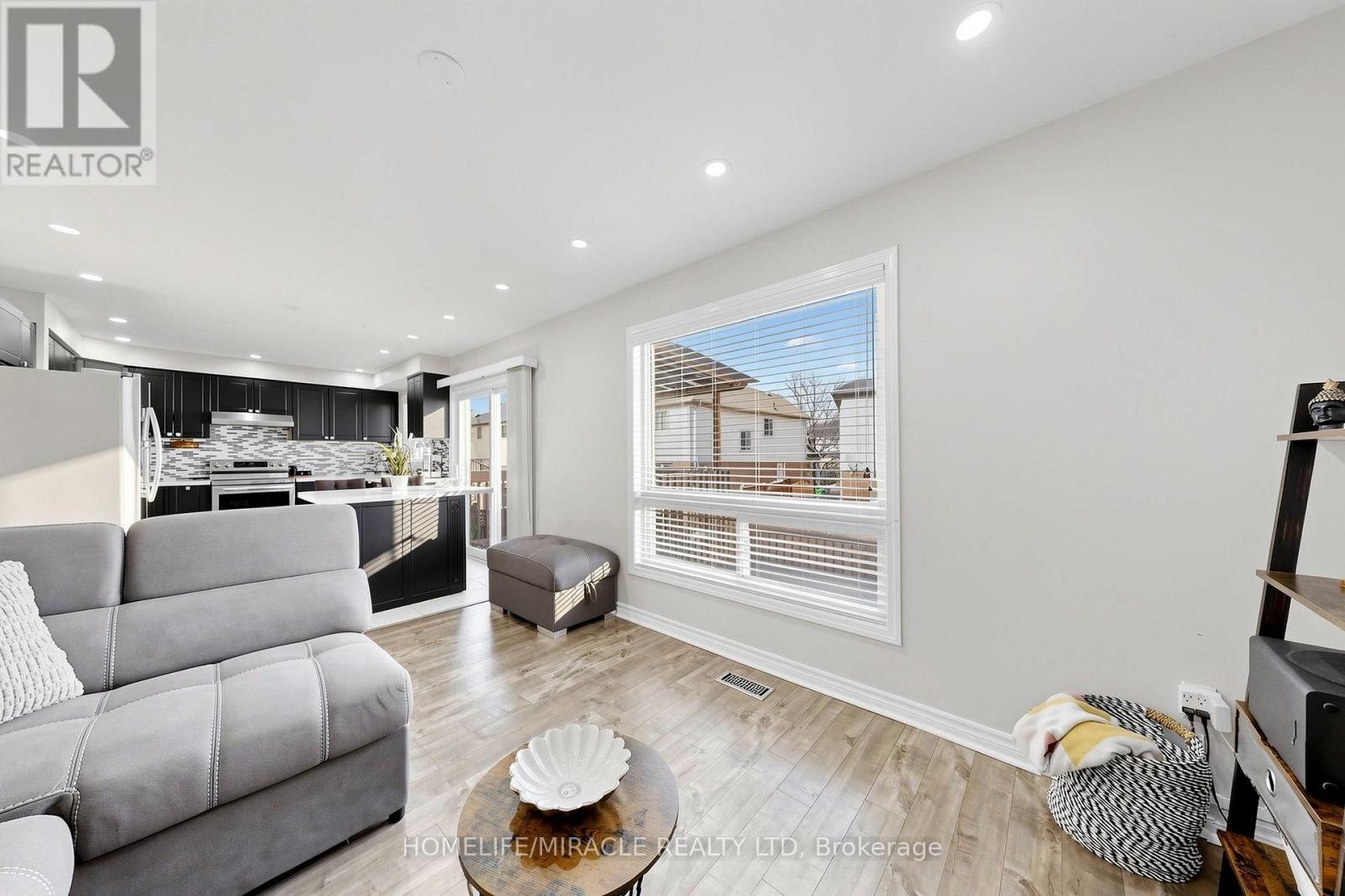 361 Brisdale Drive NW, Brampton, Ontario  L7A 3M6 - Photo 14 - W13017258