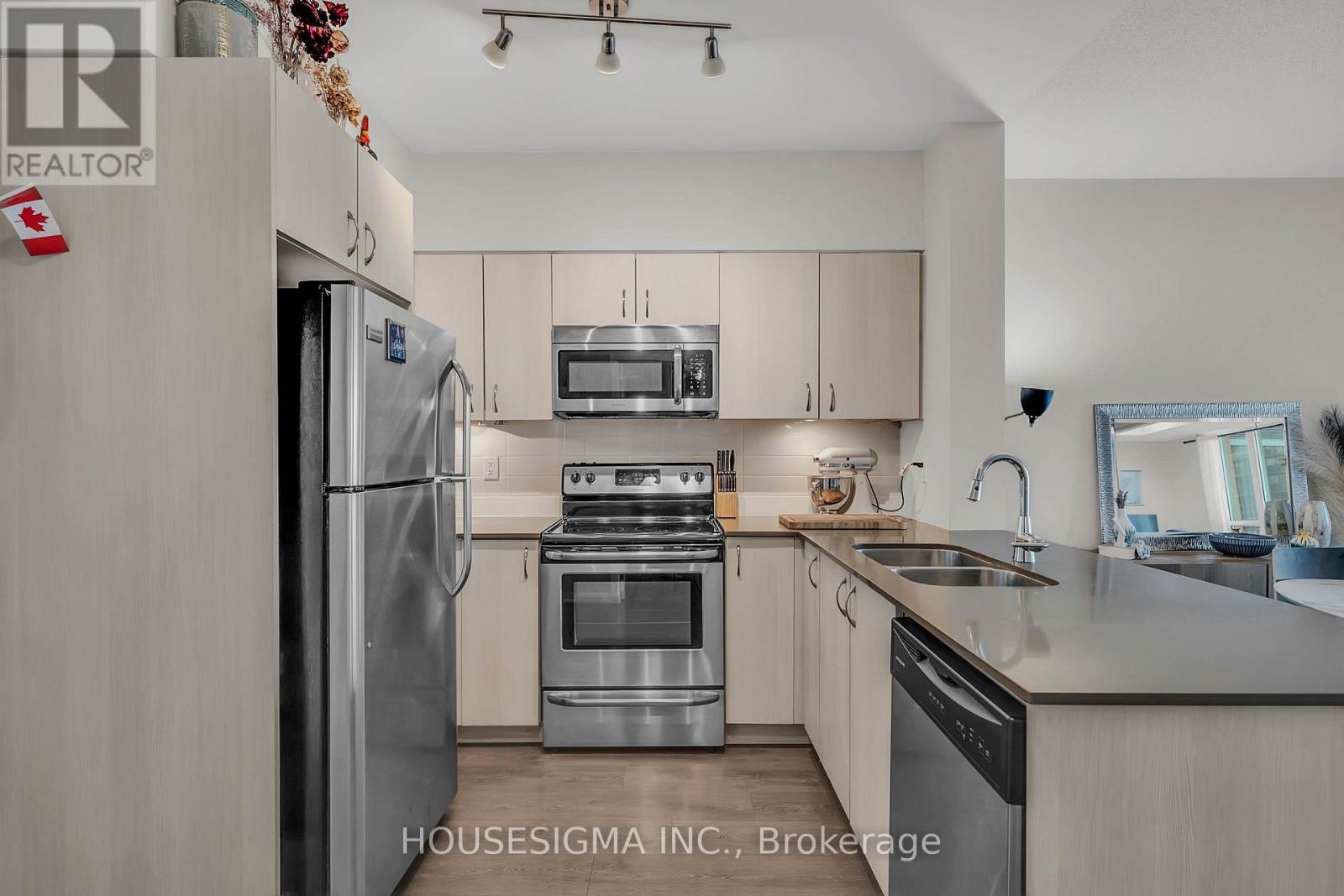 903 - 69 Lynn Williams Street, Toronto, Ontario  M6K 3R7 - Photo 10 - C13020058