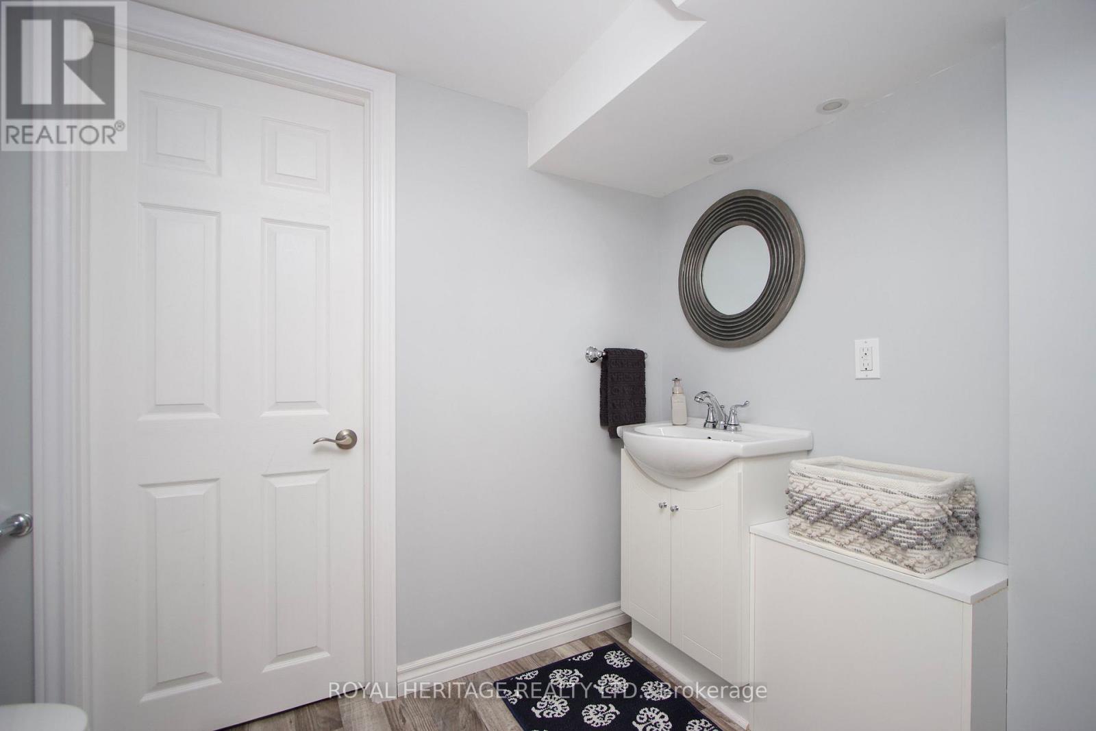 11 Glanville Crescent, Clarington (Bowmanville), Ontario  L1C 4L6 - Photo 31 - E13023822