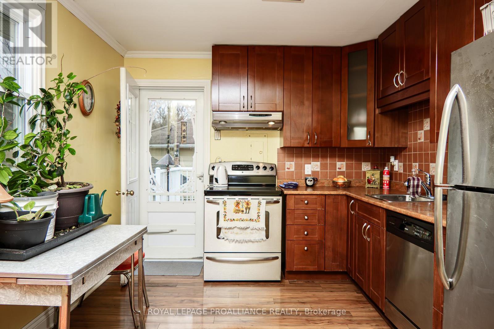 101 Wall Street, Quinte West, Ontario  K8V 4K1 - Photo 16 - X13023898