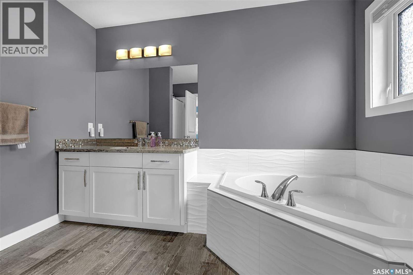 8933 Kestral Drive, Regina, Saskatchewan  S4Y 0C2 - Photo 20 - SK032947