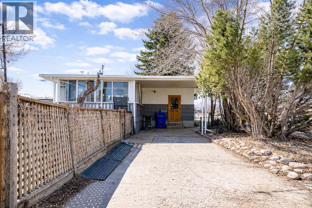 202 3 Avenue E, Bow Island, Alberta  T0K 0G0 - Photo 5 - A2303177