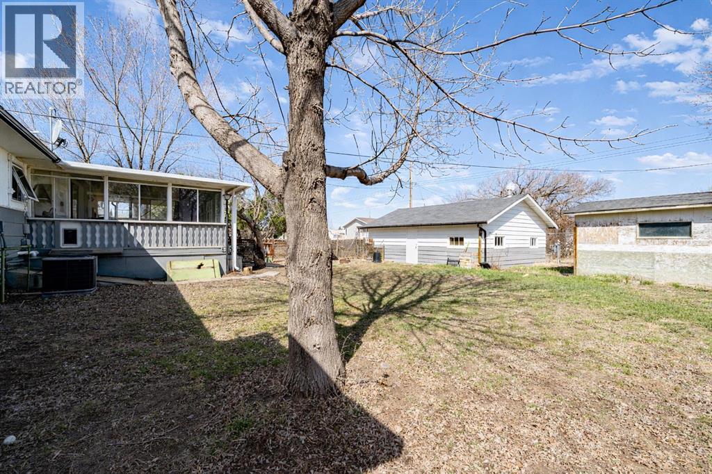 202 3 Avenue E, Bow Island, Alberta  T0K 0G0 - Photo 33 - A2303177