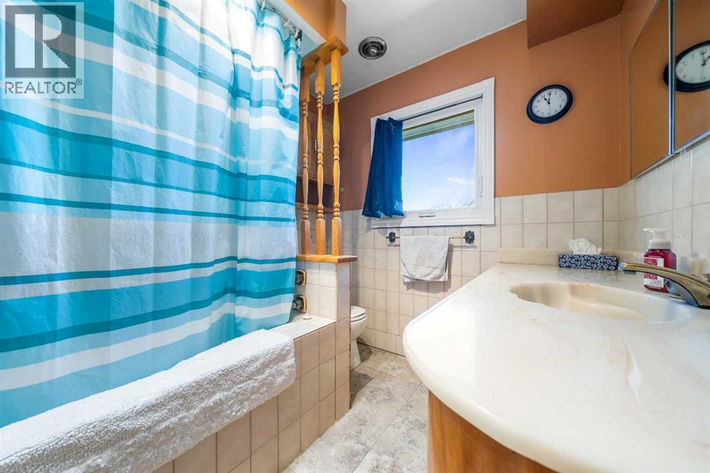 202 3 Avenue E, Bow Island, Alberta  T0K 0G0 - Photo 15 - A2303177