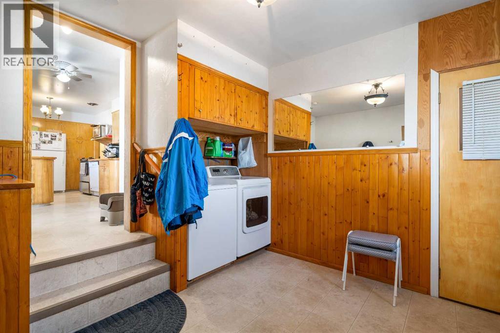 202 3 Avenue E, Bow Island, Alberta  T0K 0G0 - Photo 7 - A2303177