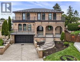 16 BOSNA Court, Hamilton, Ontario