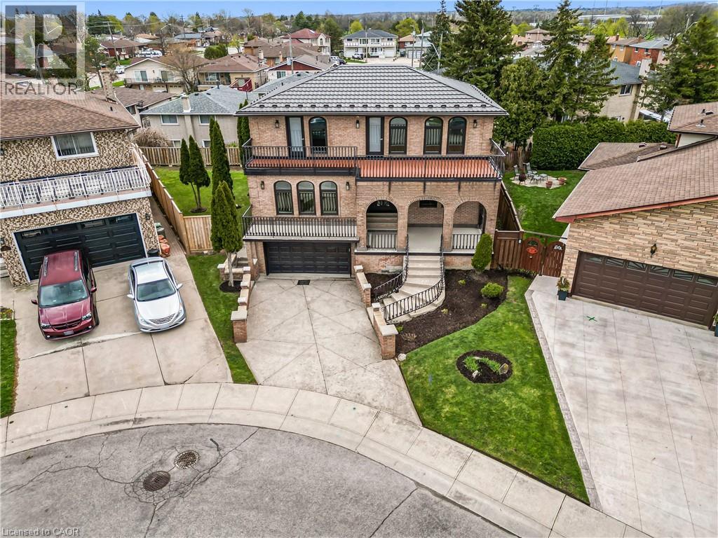 16 Bosna Court, Hamilton, Ontario  L8T 4T6 - Photo 2 - 40808474