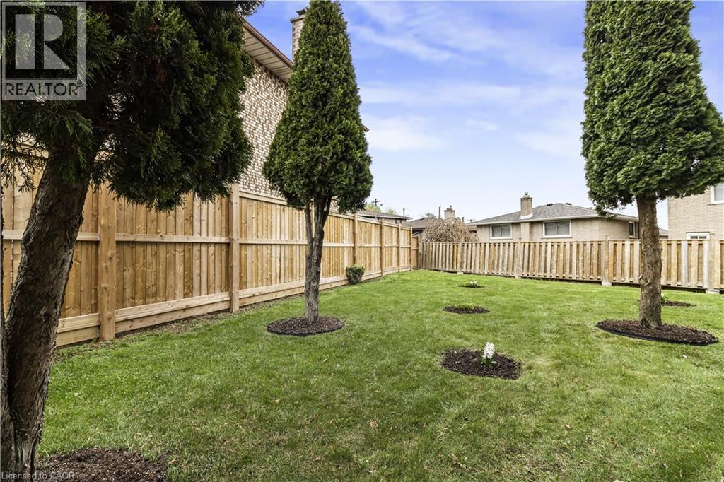 16 Bosna Court, Hamilton, Ontario  L8T 4T6 - Photo 49 - 40808474