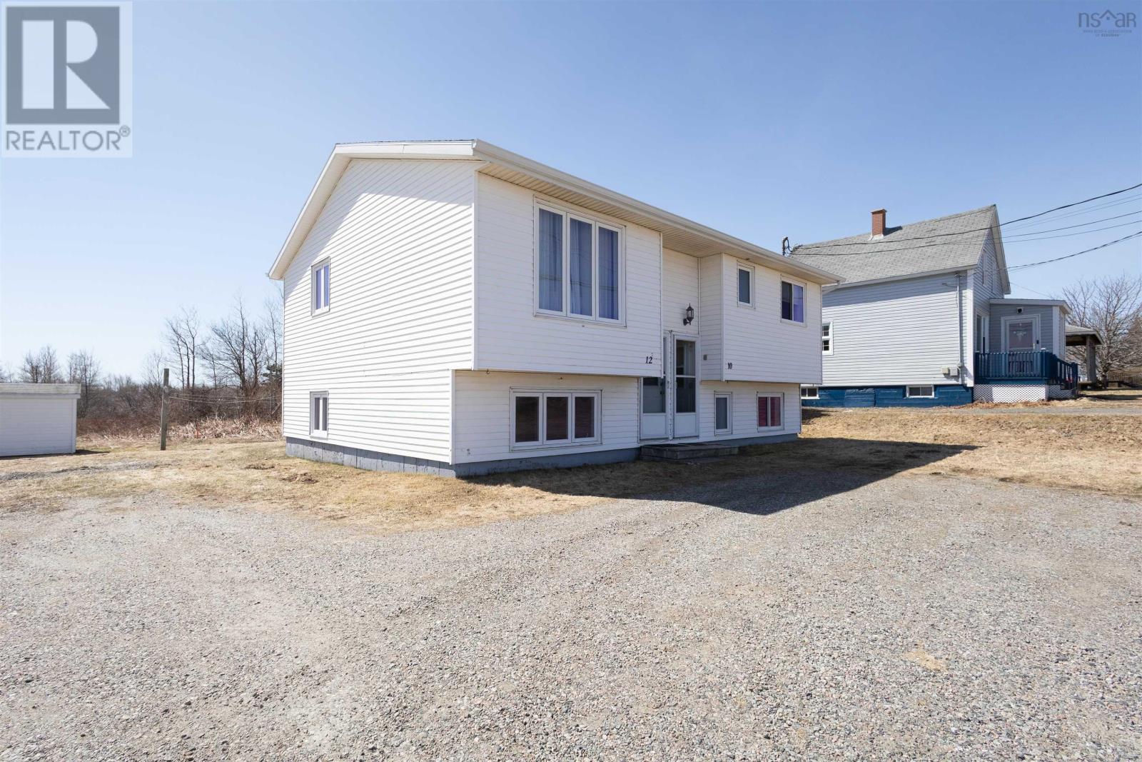 10-12 Wilson Court, Reserve Mines, Nova Scotia  B1E 1C9 - Photo 11 - 202608051