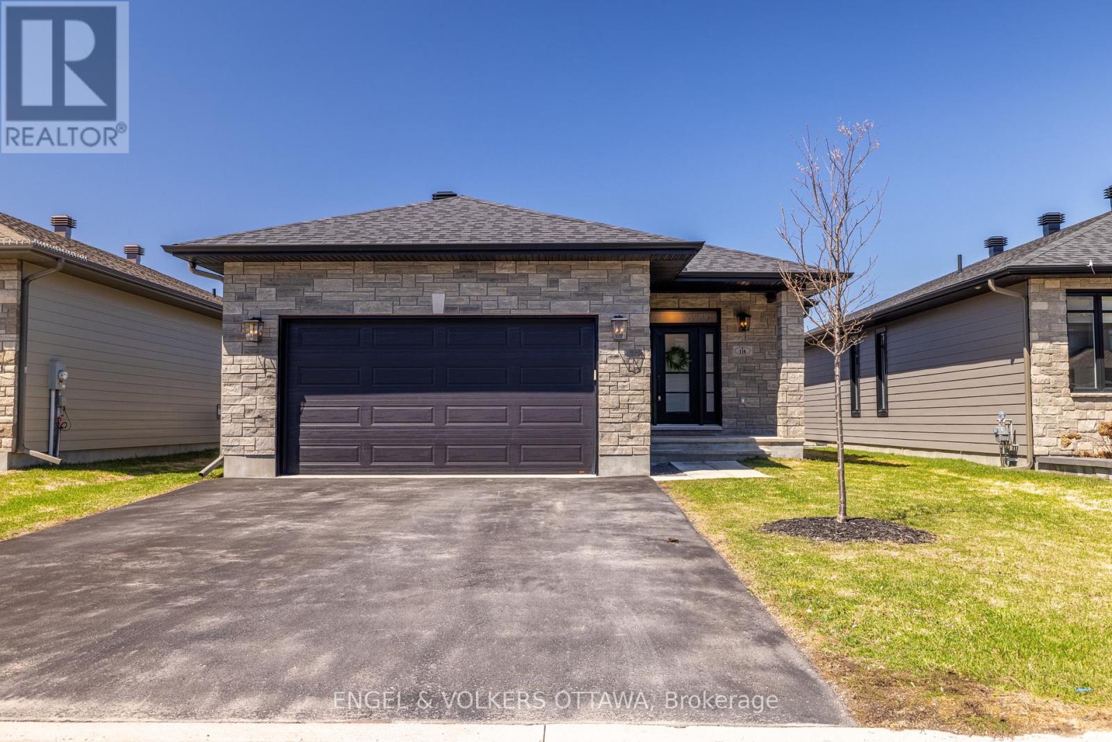 116 MAC BEATTIE DRIVE, Arnprior, Ontario