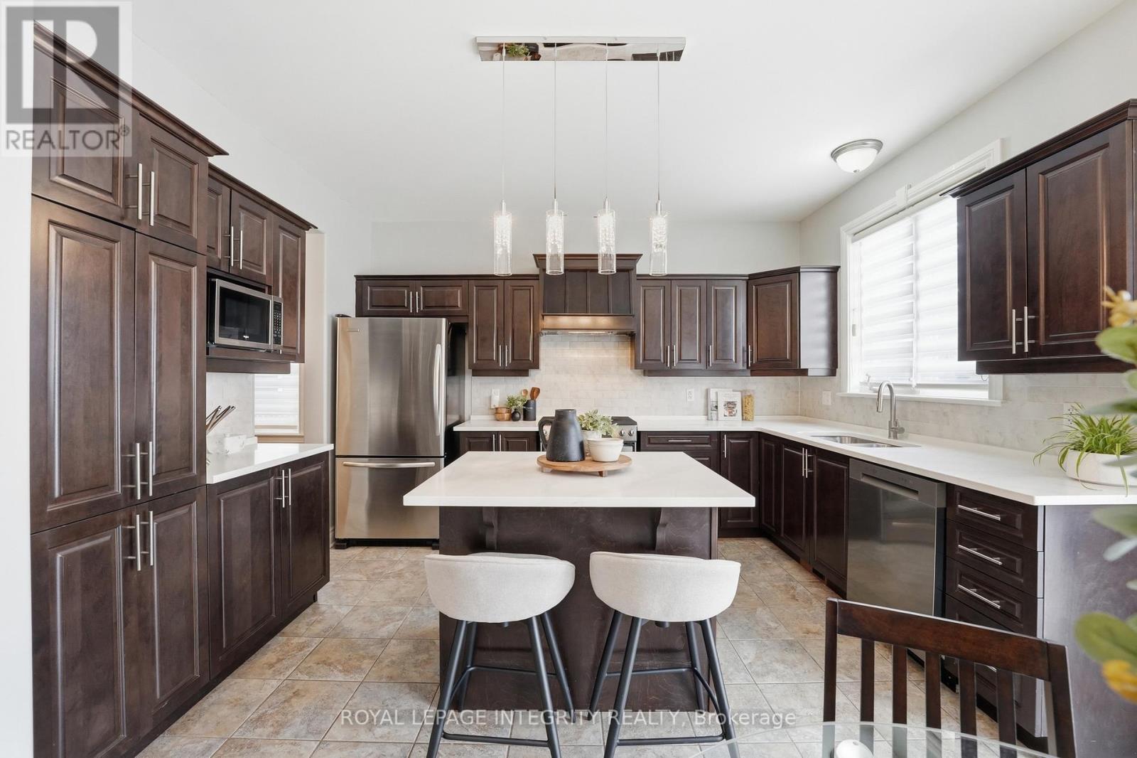 113 Thivierge Court, Clarence-Rockland, Ontario  K4K 0E7 - Photo 12 - X13023790