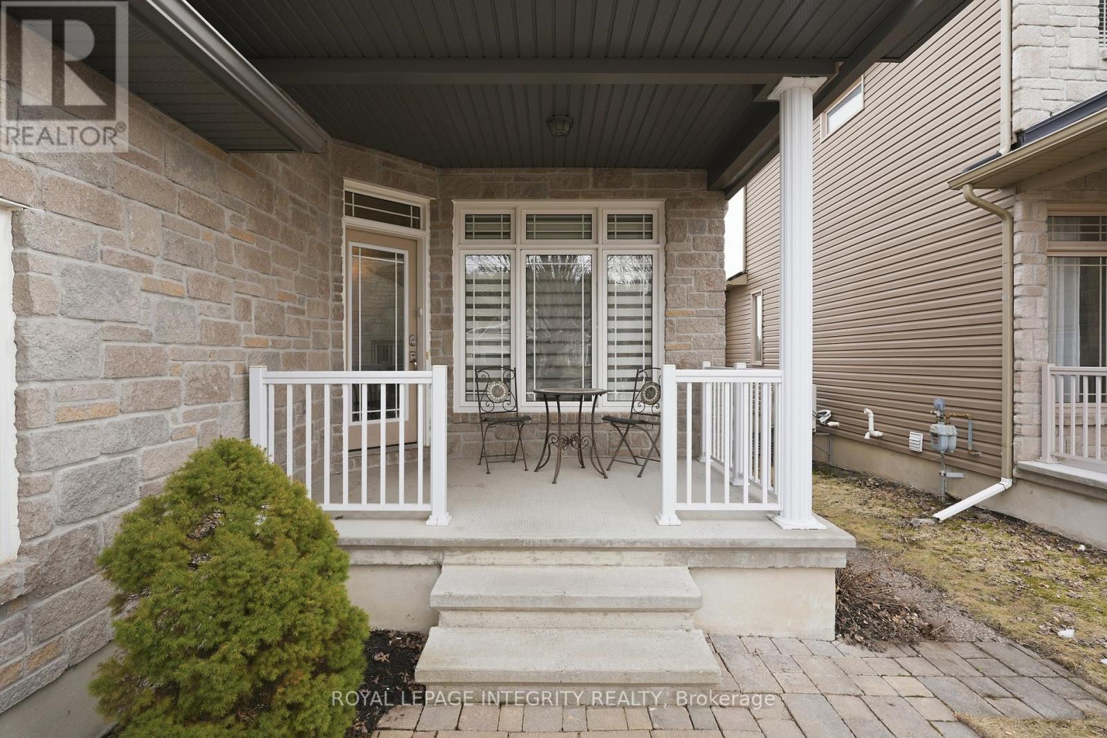 113 Thivierge Court, Clarence-Rockland, Ontario  K4K 0E7 - Photo 4 - X13023790