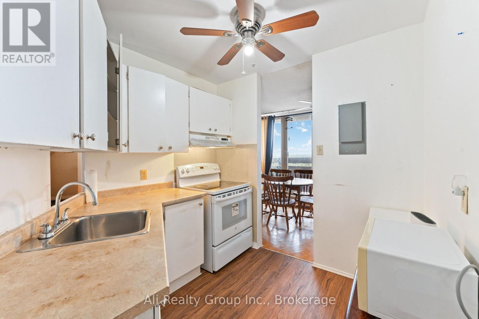 1218 - 2020 Jasmine Crescent, Ottawa, Ontario  K1J 8K5 - Photo 12 - X13023896