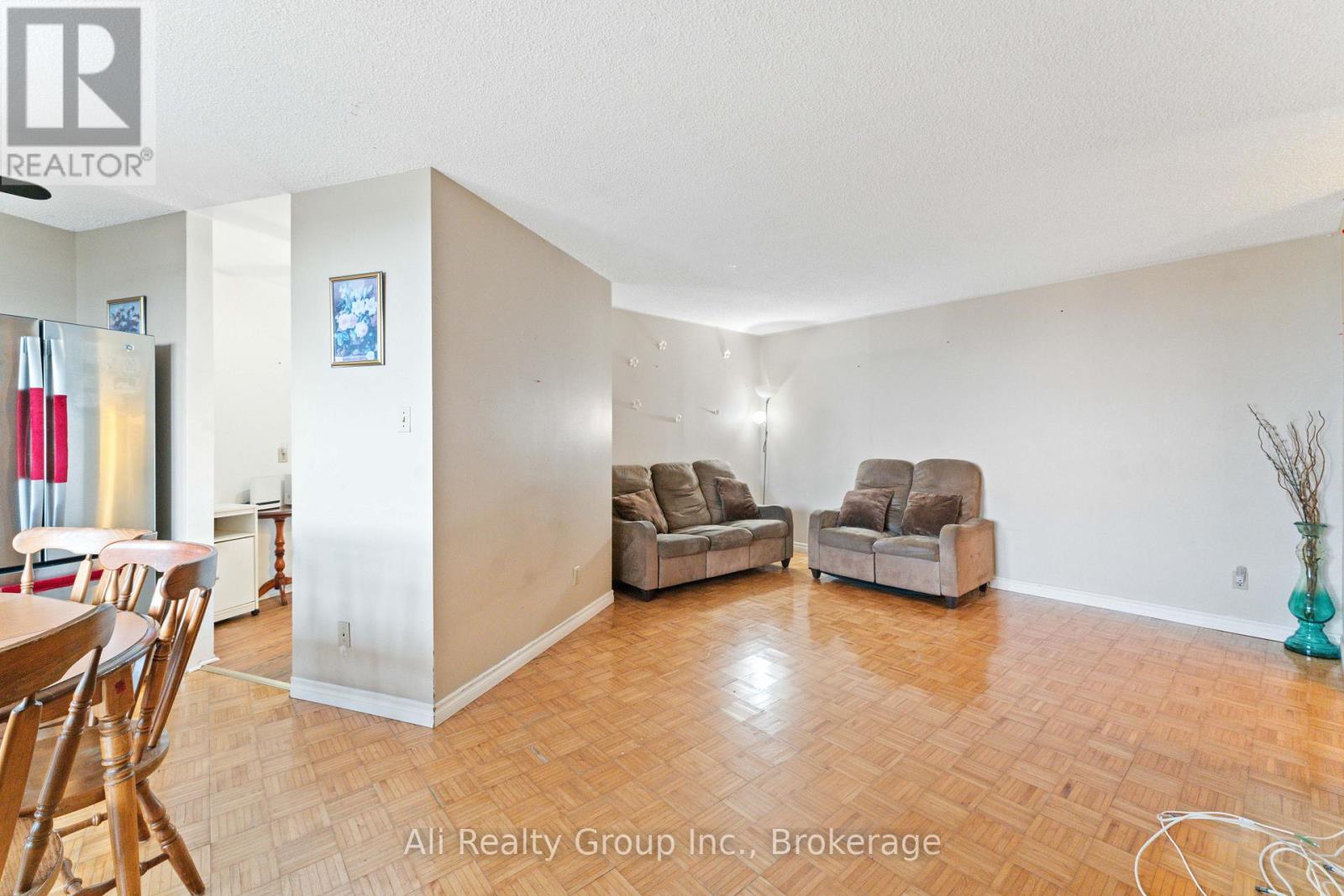 1218 - 2020 Jasmine Crescent, Ottawa, Ontario  K1J 8K5 - Photo 8 - X13023896