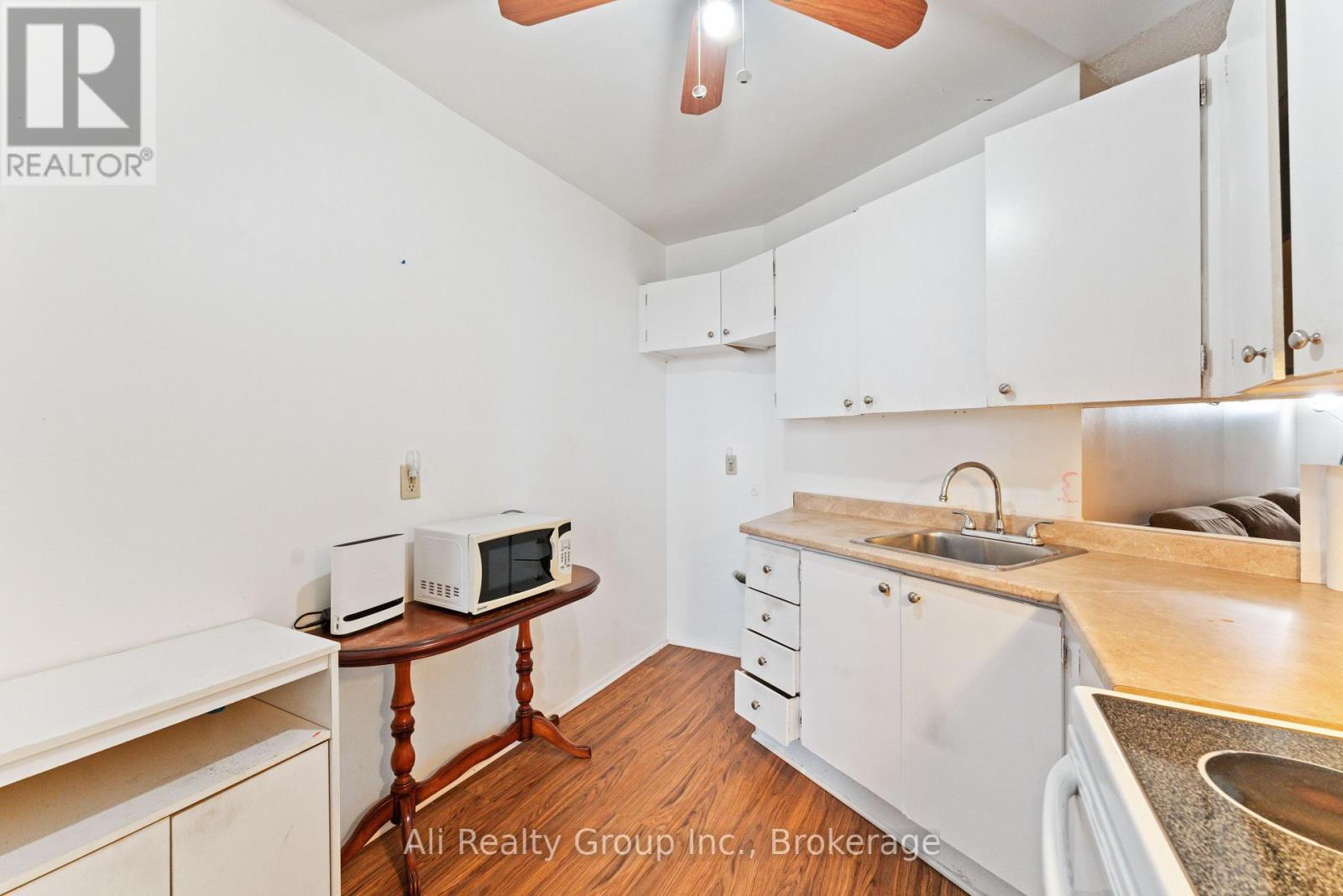 1218 - 2020 Jasmine Crescent, Ottawa, Ontario  K1J 8K5 - Photo 9 - X13023896