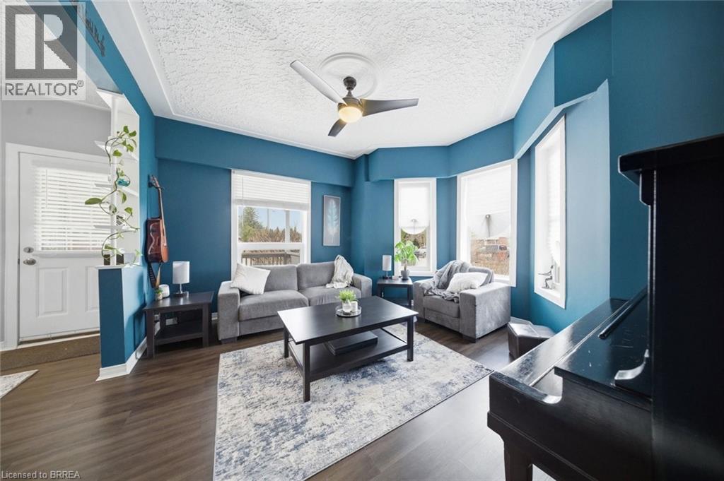 8 Carlyle Street, Brantford, Ontario  N3T 2C1 - Photo 6 - 40822566