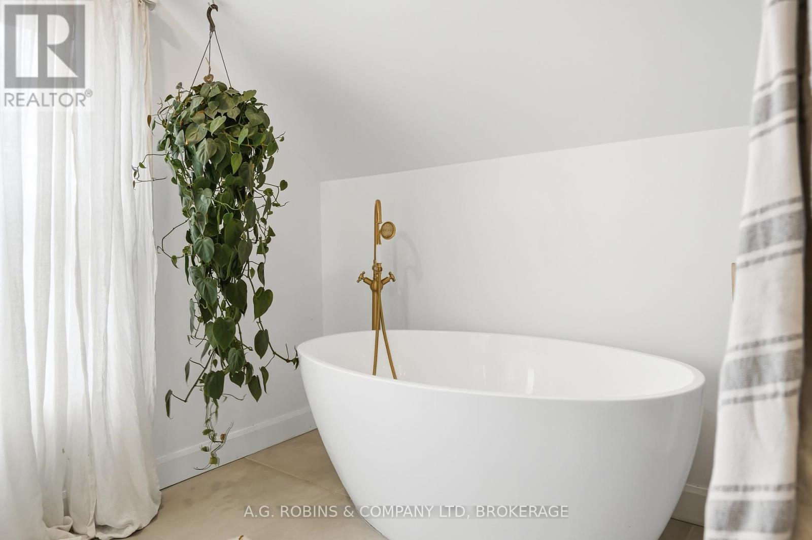 5 Lees Line, Haldimand, Ontario  N0A 1K0 - Photo 35 - X13023770