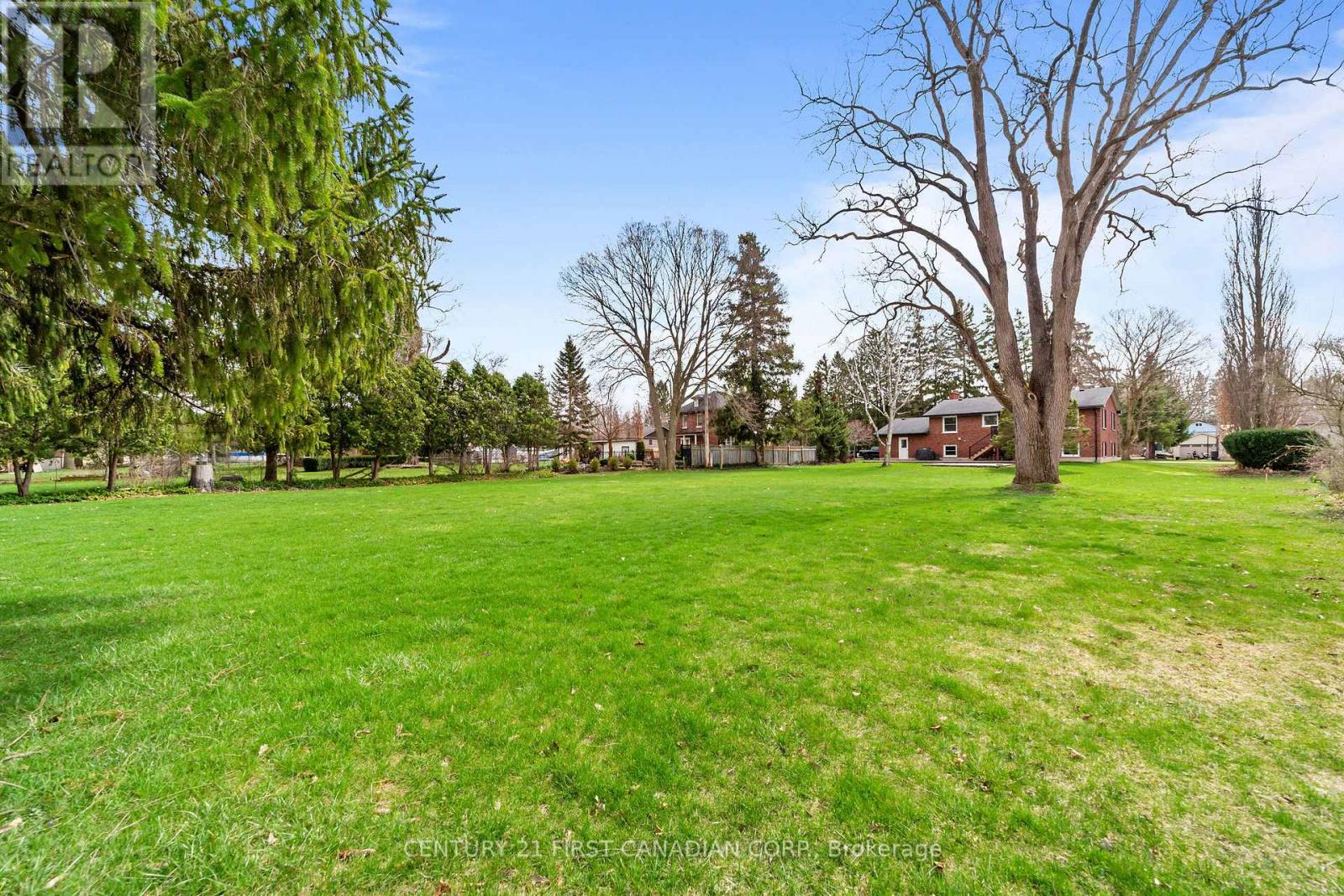 180 Church Street, North Middlesex, Ontario  N0M 1A0 - Photo 12 - X13011536