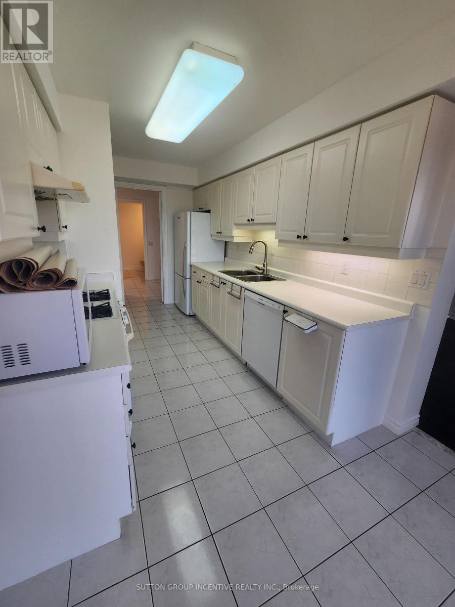 1803 - 265 Ridley Boulevard, Toronto (Bedford Park-Nortown), Ontario  M5M 4N8 - Photo 17 - C13023786