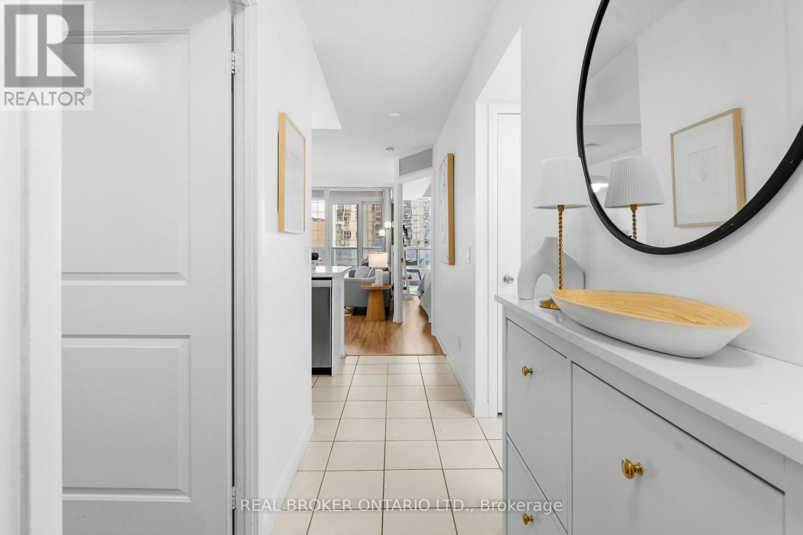 701 - 4978 Yonge Street, Toronto (Lansing-Westgate), Ontario  M2N 7G8 - Photo 2 - C13023878