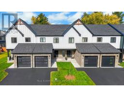 233 PEACOCK DRIVE, Russell, Ontario