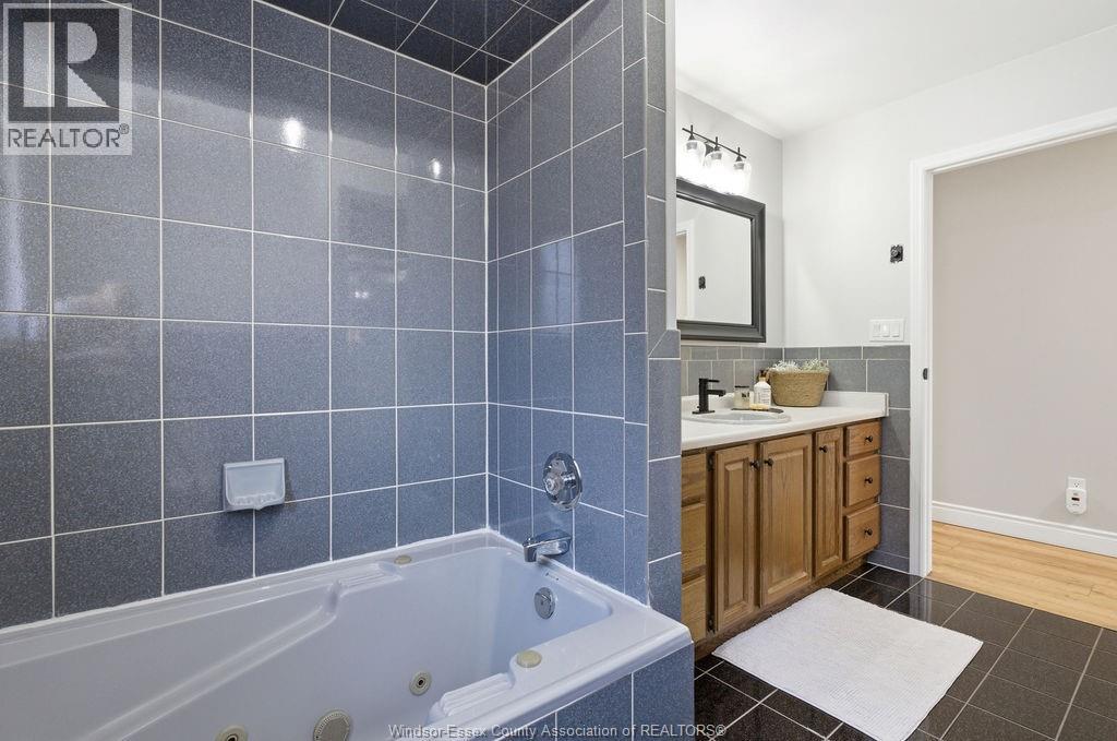 12311 Vickery Lane, Tecumseh, Ontario  N9K 1B5 - Photo 27 - 26008705