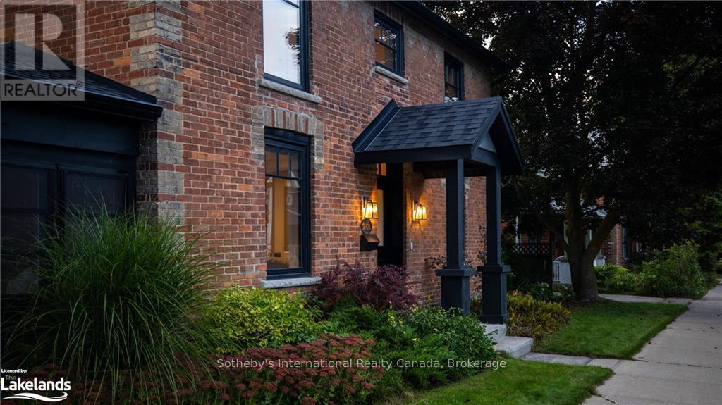 258 Maple Street, Collingwood, Ontario  L9Y 2R2 - Photo 2 - S13023800