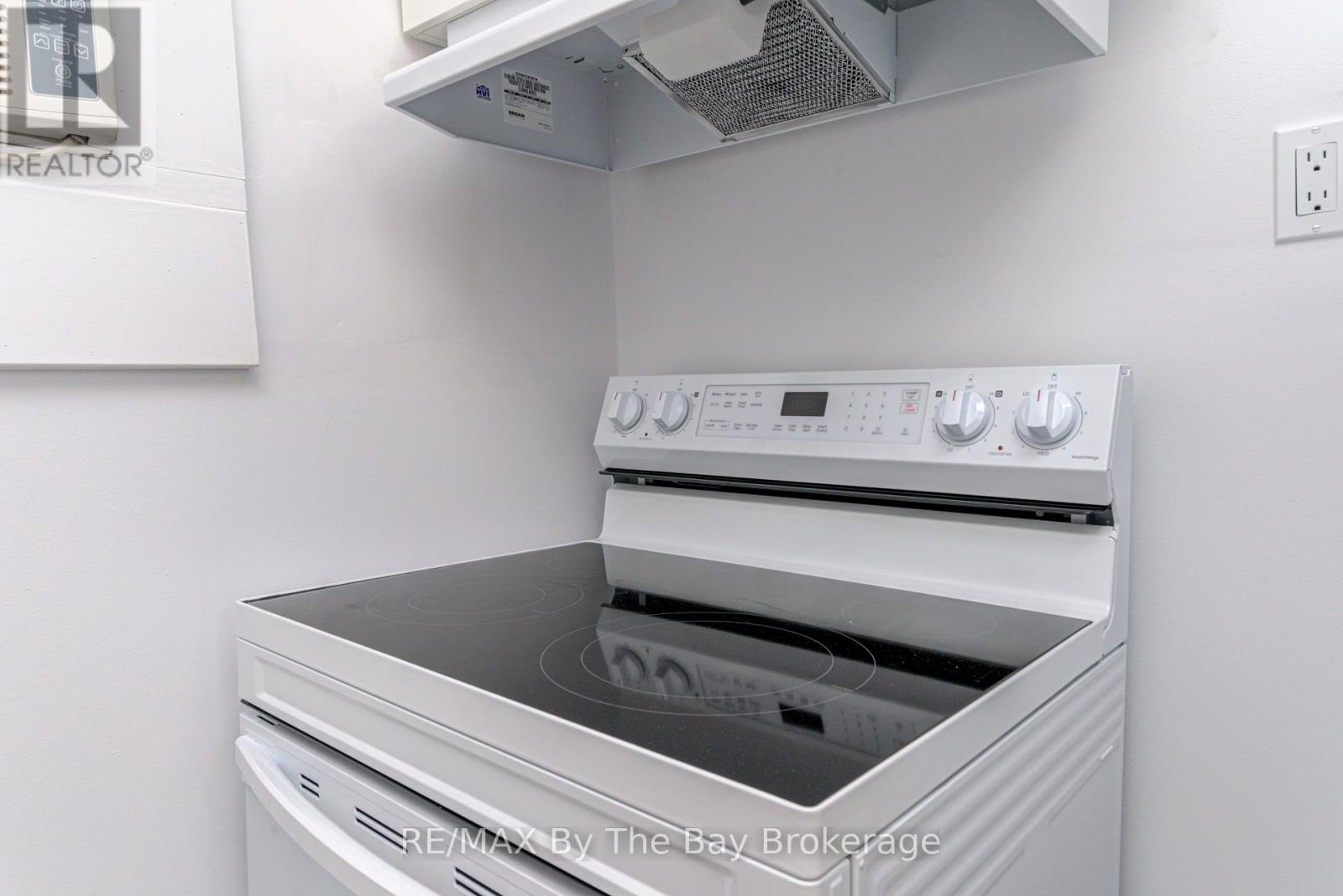 278 Coastline Drive, Wasaga Beach, Ontario  L9Z 2M4 - Photo 14 - S13023834