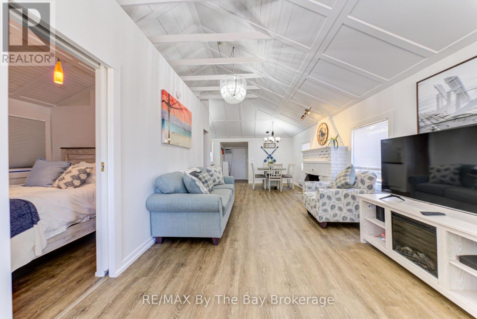 278 Coastline Drive, Wasaga Beach, Ontario  L9Z 2M4 - Photo 6 - S13023834