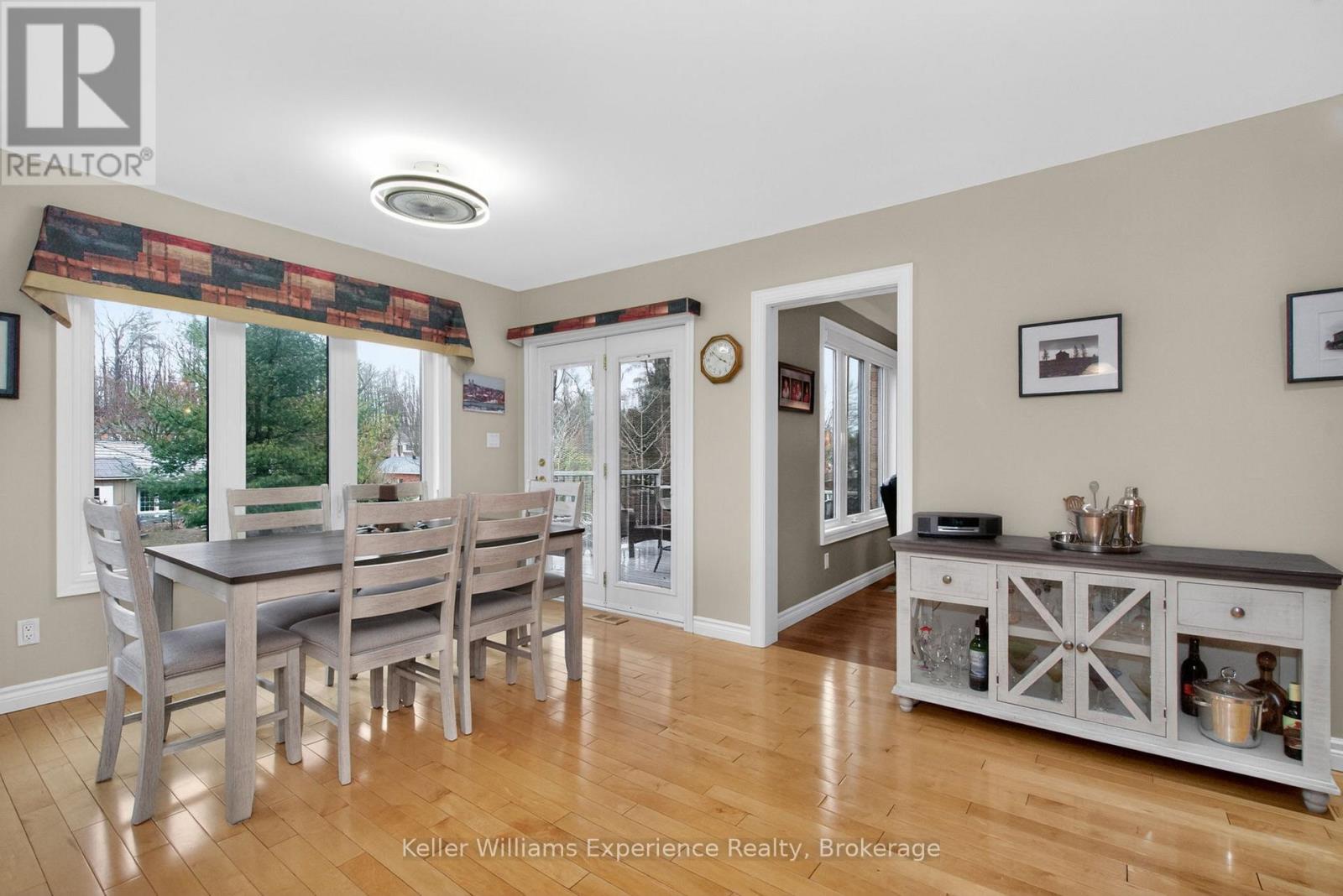 27 Rosewood Avenue, Springwater (Midhurst), Ontario  L0L 1X0 - Photo 13 - S13023902