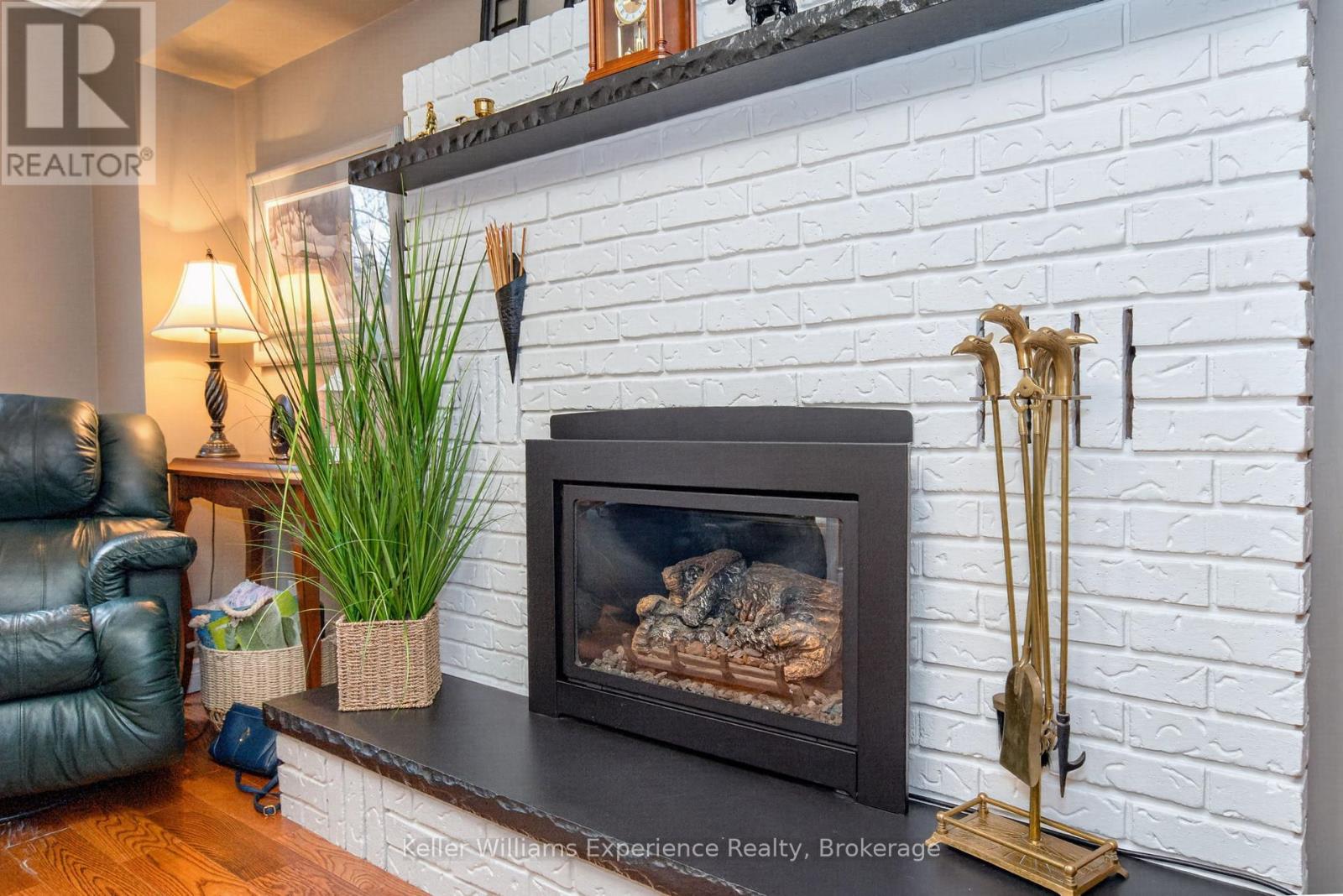 27 Rosewood Avenue, Springwater (Midhurst), Ontario  L0L 1X0 - Photo 18 - S13023902