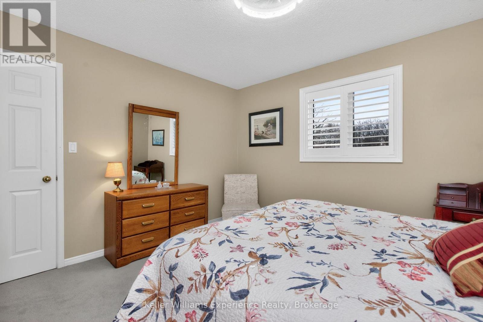 27 Rosewood Avenue, Springwater (Midhurst), Ontario  L0L 1X0 - Photo 31 - S13023902