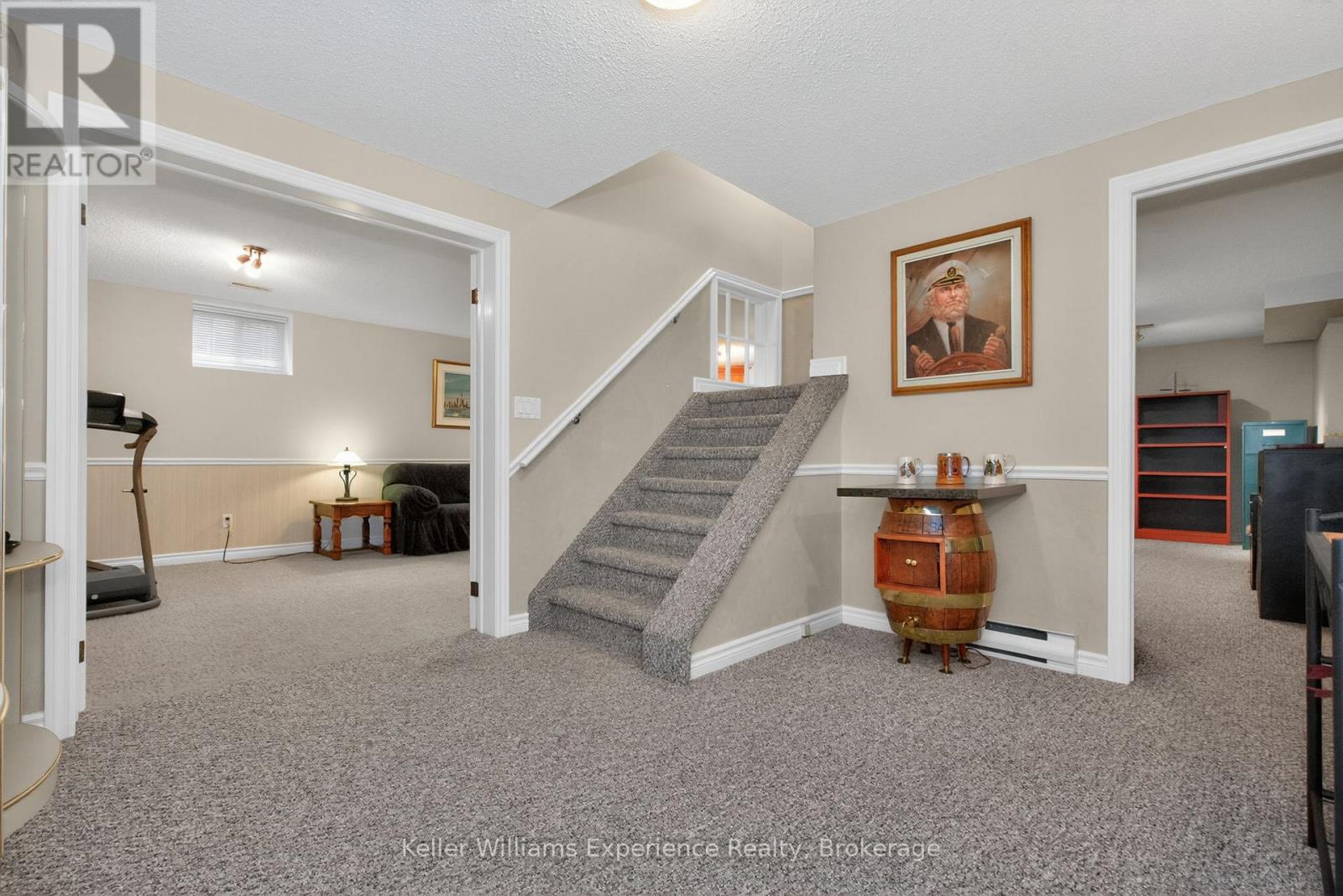 27 Rosewood Avenue, Springwater (Midhurst), Ontario  L0L 1X0 - Photo 33 - S13023902