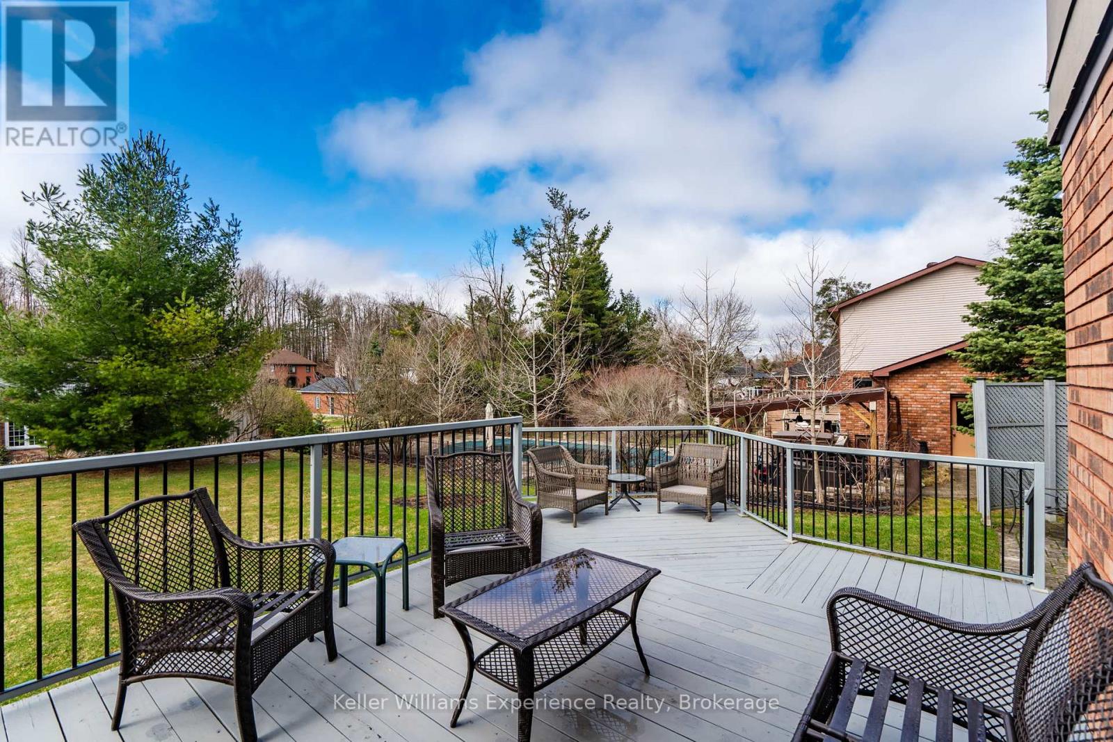 27 Rosewood Avenue, Springwater (Midhurst), Ontario  L0L 1X0 - Photo 39 - S13023902