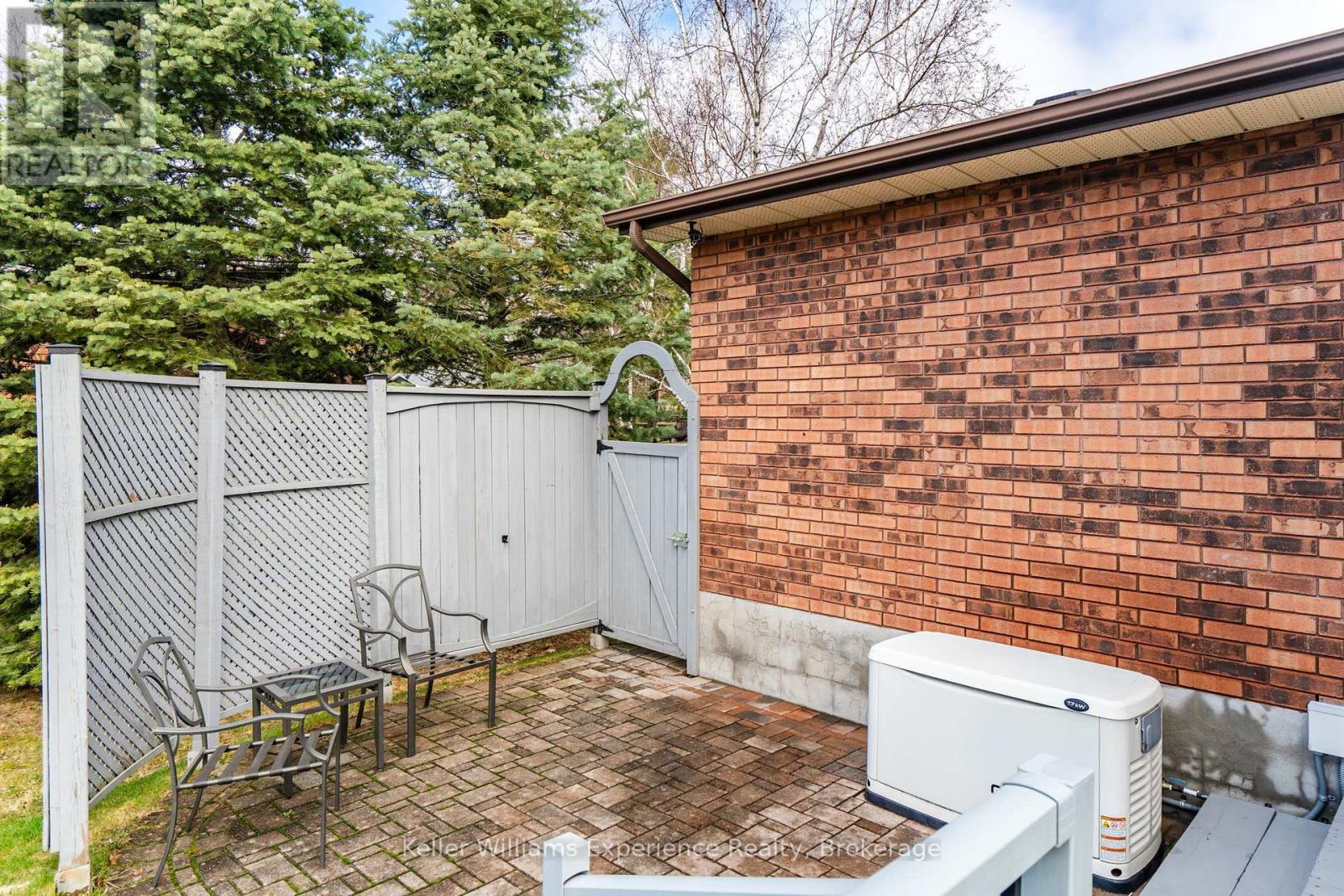 27 Rosewood Avenue, Springwater (Midhurst), Ontario  L0L 1X0 - Photo 45 - S13023902