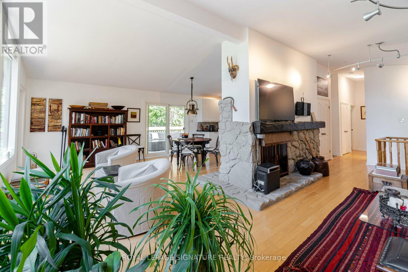 3225 Greenwood Road, Pickering, Ontario  L1X 0J3 - Photo 8 - E13023824