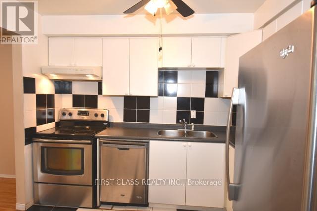 68 Sawdon Drive, Whitby, Ontario  L1N 8A7 - Photo 4 - E13023848