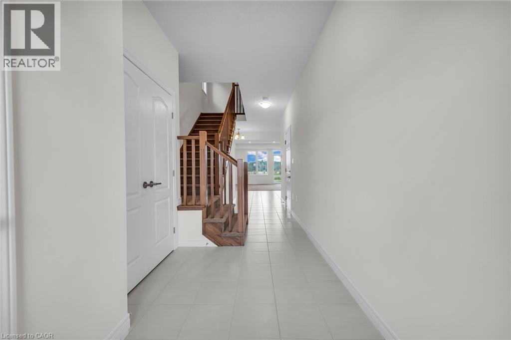 63 Lloyd Davies Way, Binbrook, Ontario  L0R 1C0 - Photo 5 - 40822394