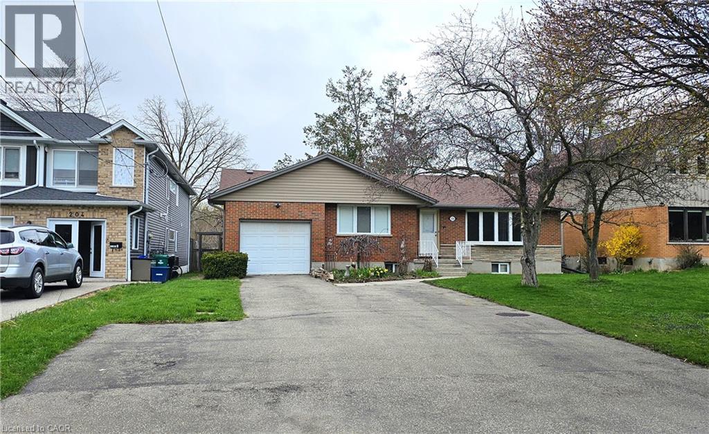 208 Montgomery Road Unit# Upper, Kitchener, Ontario  N2H 3P7 - Photo 1 - 40822378