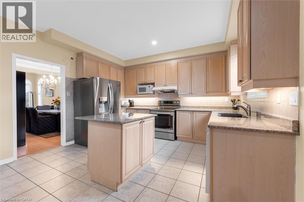 2141 Woodgate Drive, Oakville, Ontario  L6M 4E1 - Photo 7 - 40821873