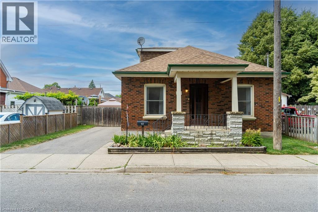 182 Durham Street, Brantford, Ontario  N3S 4Y7 - Photo 1 - 40804176